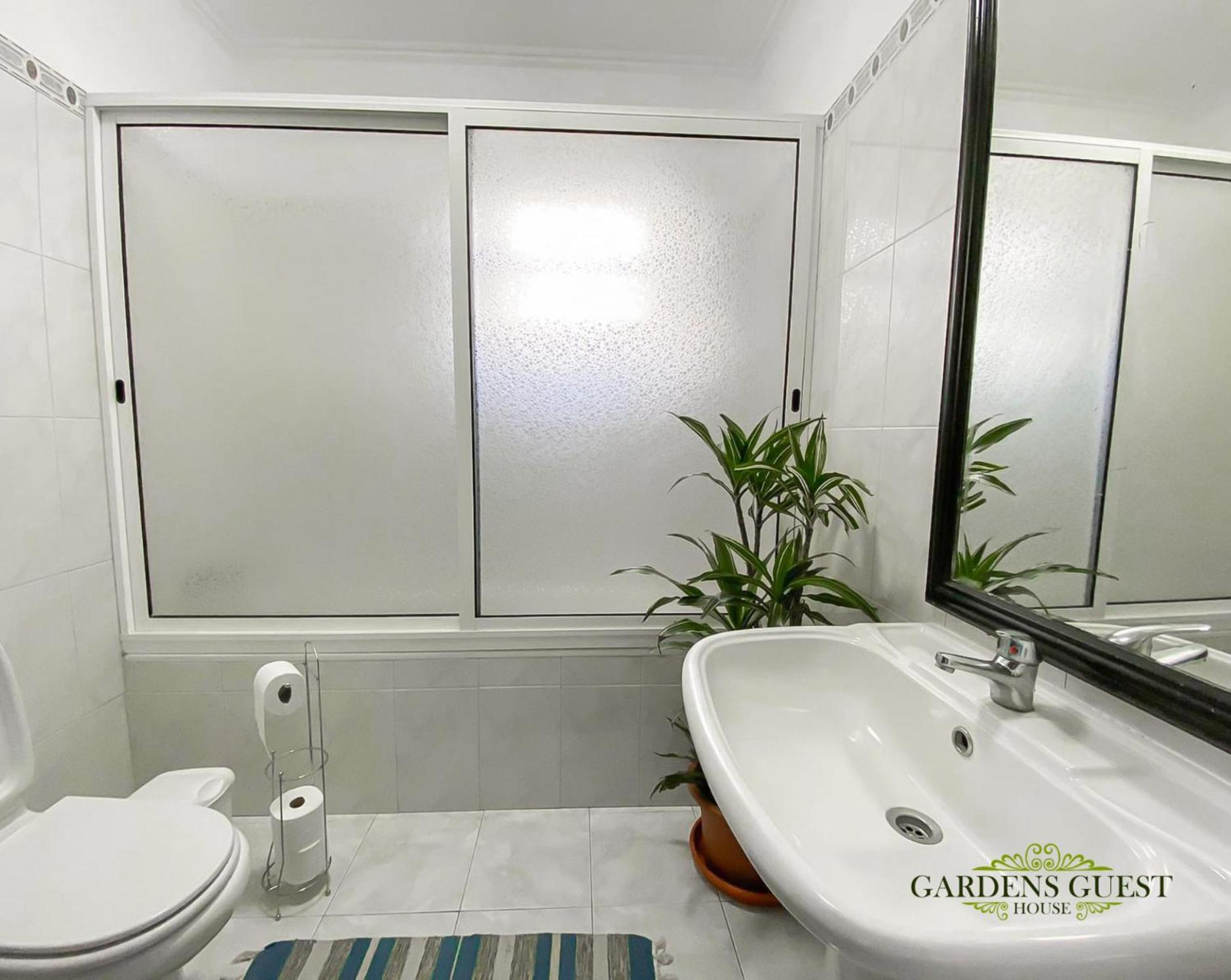 Gardens Guest House เซาวิเซนเจ ห้อง รูปภาพ