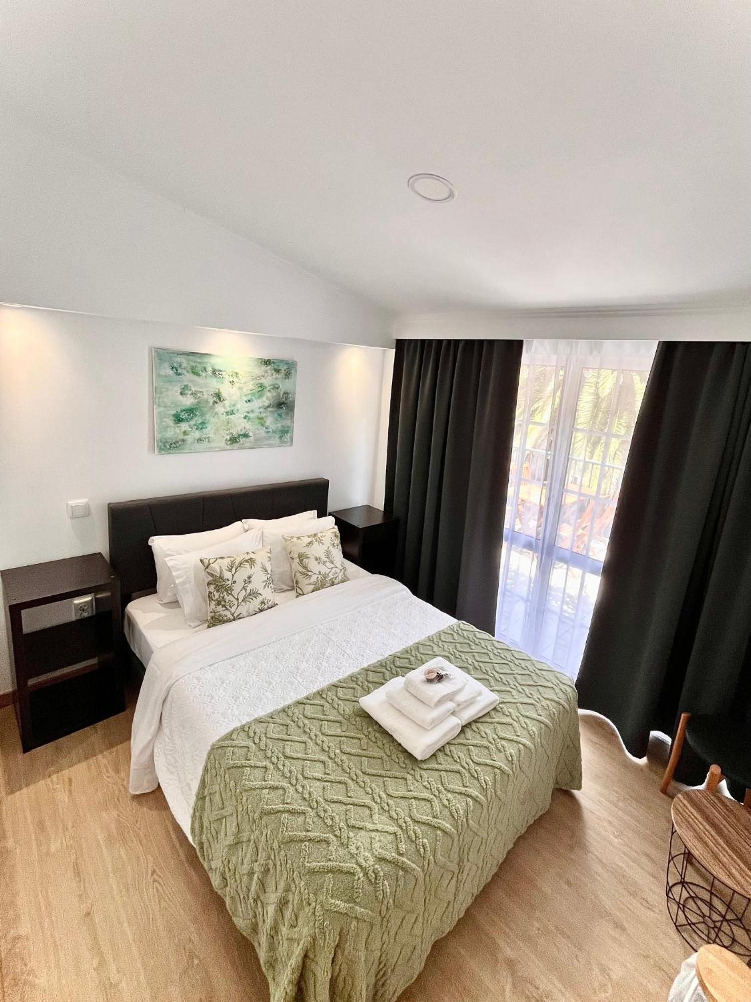 Gardens Guest House เซาวิเซนเจ ห้อง รูปภาพ